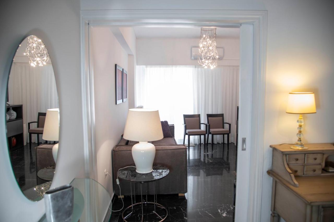 Konstantinos Stylish Brand New Apt In The Heart Of Atena Exterior foto